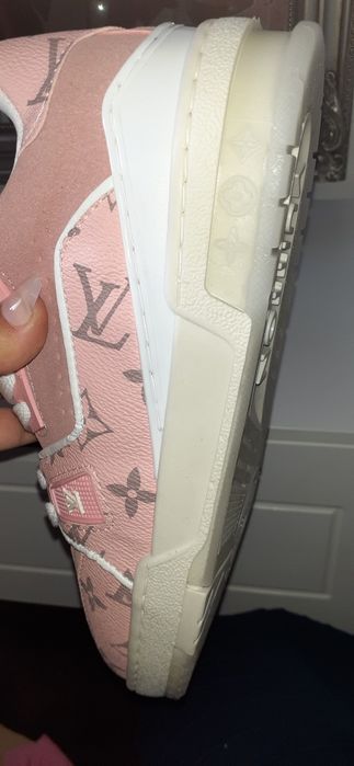 Adidași noi Luis vuitton