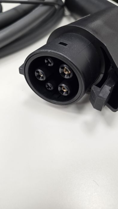 Кабел Type 2 към Type 1  5 Метра