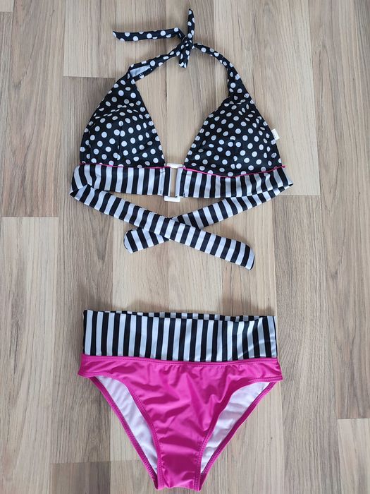 Нов бански S размер