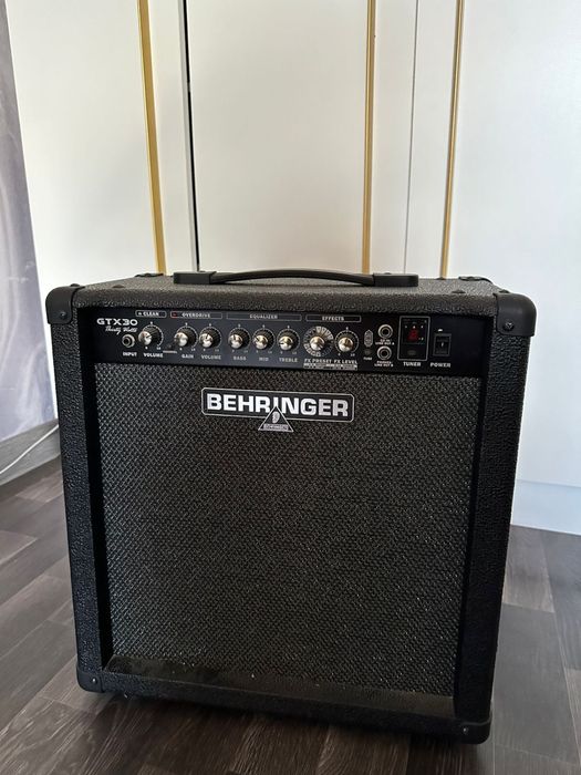 Электрогитара+чехол+усилитель