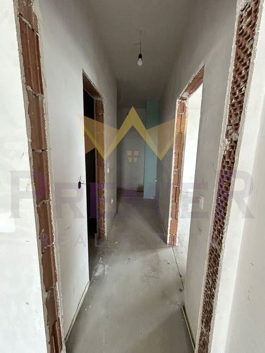 Продава се Двустаен апартамент в Бургас, Изгрев - 67 кв.м за 1821 €/кв.м - Снимка #8