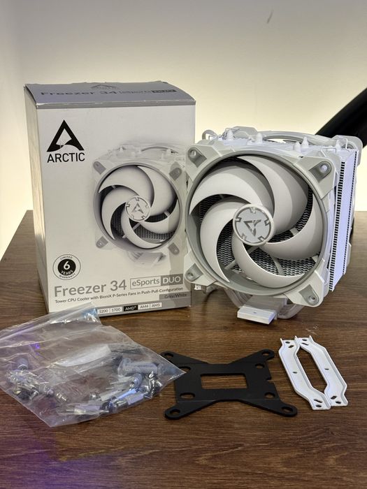 Vand cooler procesor Arctic Freezer 34 ALB Intel AMD