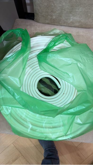 Утеплитель/уплотнитель для дверей и окон