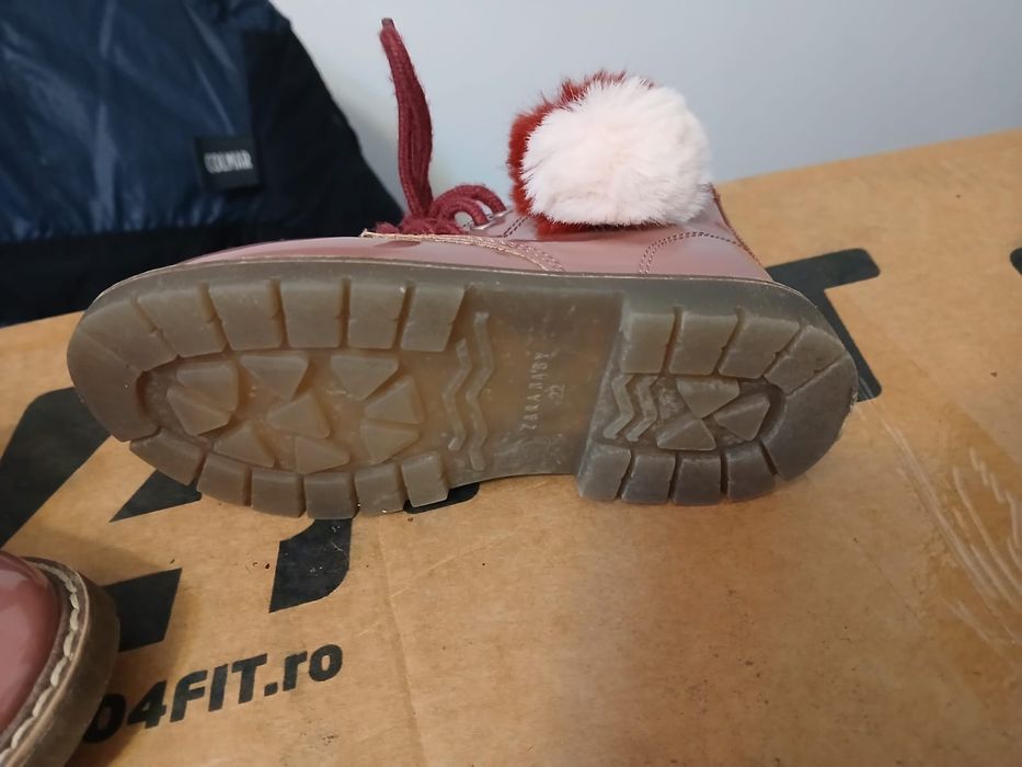 Ghete Zara pentru fete