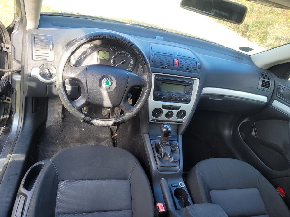 Bara ,capota,farurii  Skoda Octavia 2