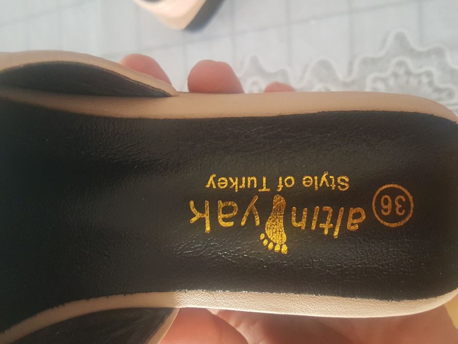 Продается обувь летняя новая