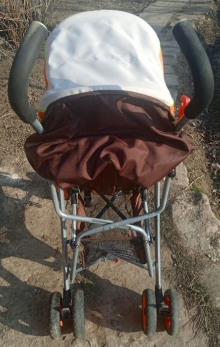 Коляска в отличие состояние