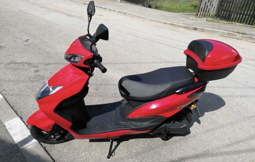 scuter electric ZT-36.