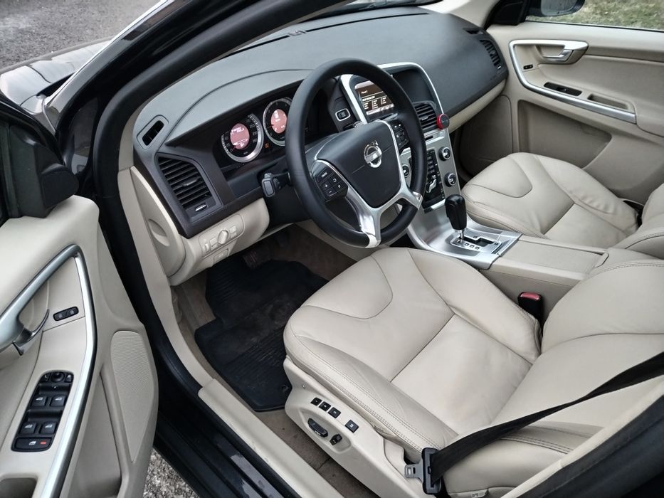 Volvo xc60/AN 2011/2.4 Diesel 164 Cp/CUTIE AUTOMATA /Tracțiune 4* 4
