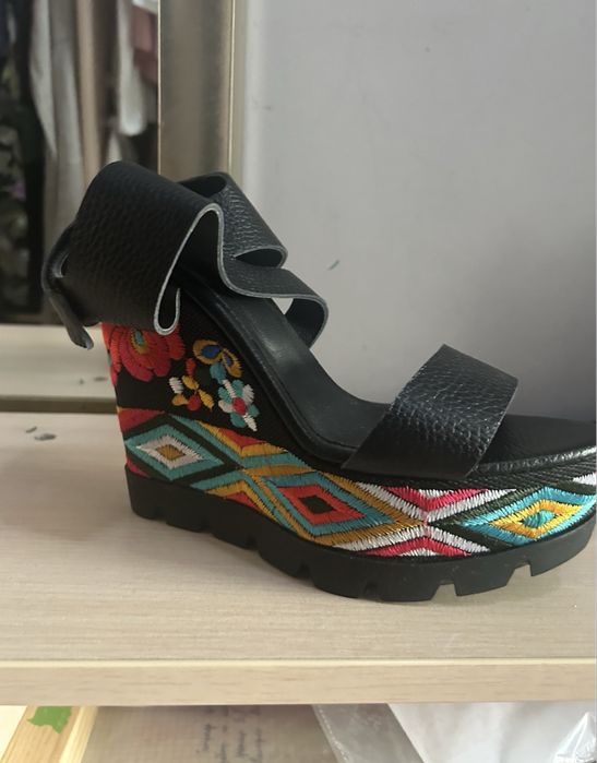 Босоножки для милых дам