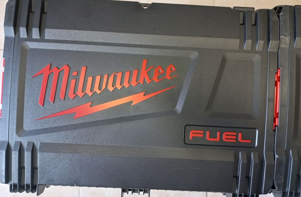 Куфари Milwaukee