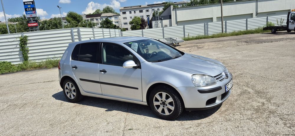 Vând vw golf 5 1.9tdi
