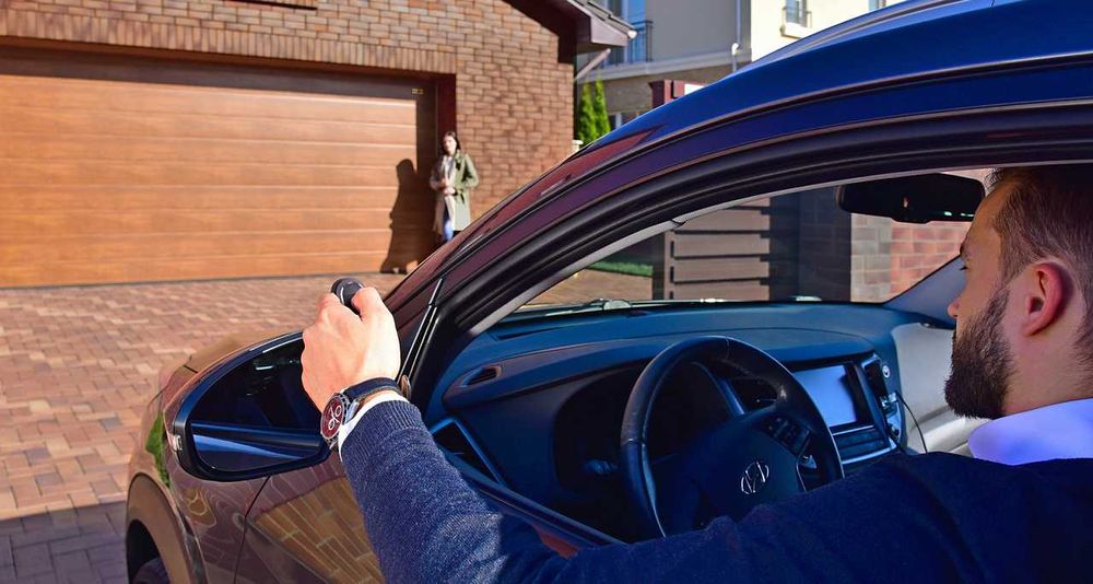 Секционные ворота ALUTECH