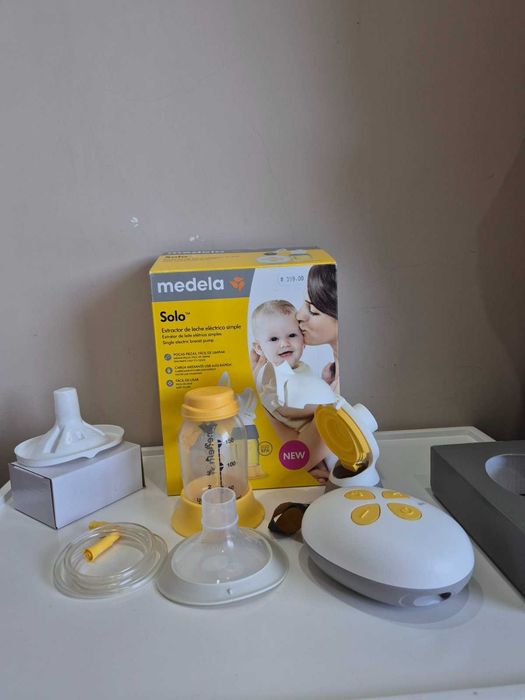 Единична двуфазна електрическа помпа за кърма с шише и фуния Medela Solo