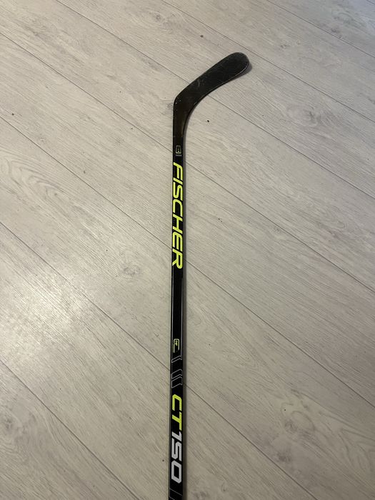 Продам хеккейная клюшка