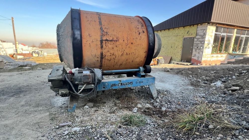 Продам бетономешалку