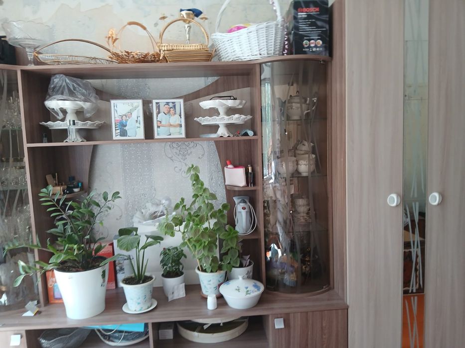 Стенка продается