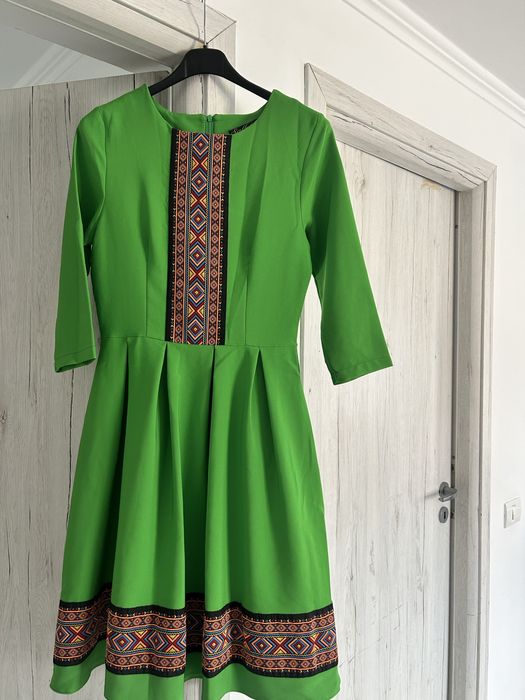 Rochii noi marimea 38, 40 si 44