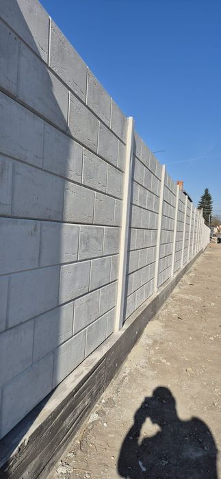 Producem și montam garduri din beton