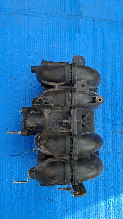 Впускной колектор 2TR-FE TOYOTA