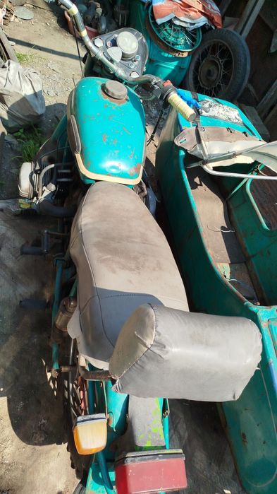 Продам Урал по запчастям нахожусь в городе