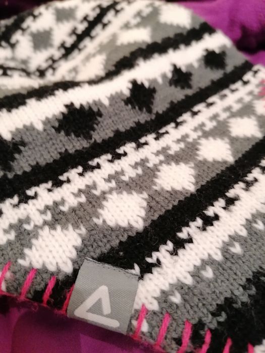 Зимно ски яке, ски ръкавици, шапка. За момиче. 6-11 г.