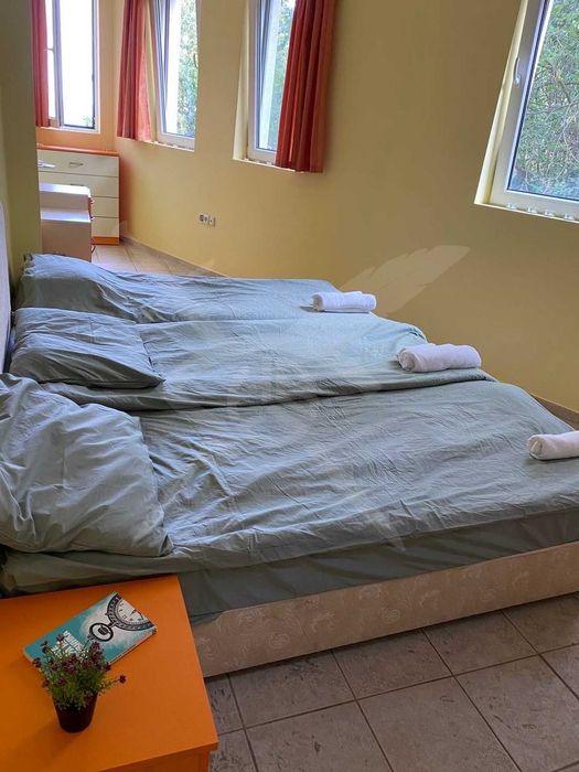 Продава се Двустаен апартамент в Варна, Чайка - 57 кв.м за 1141 €/кв.м - Снимка #3