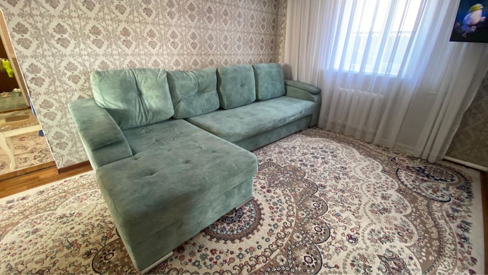Продаю диван цена 100 тысяч