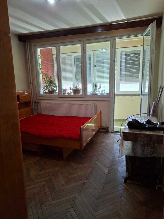 Vand apartament 2 camere — fotografia 1