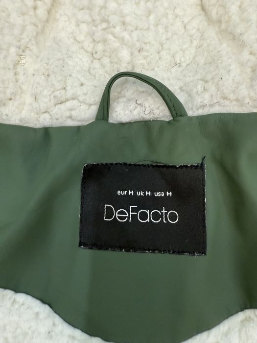 Куртка. Цвет хаки.