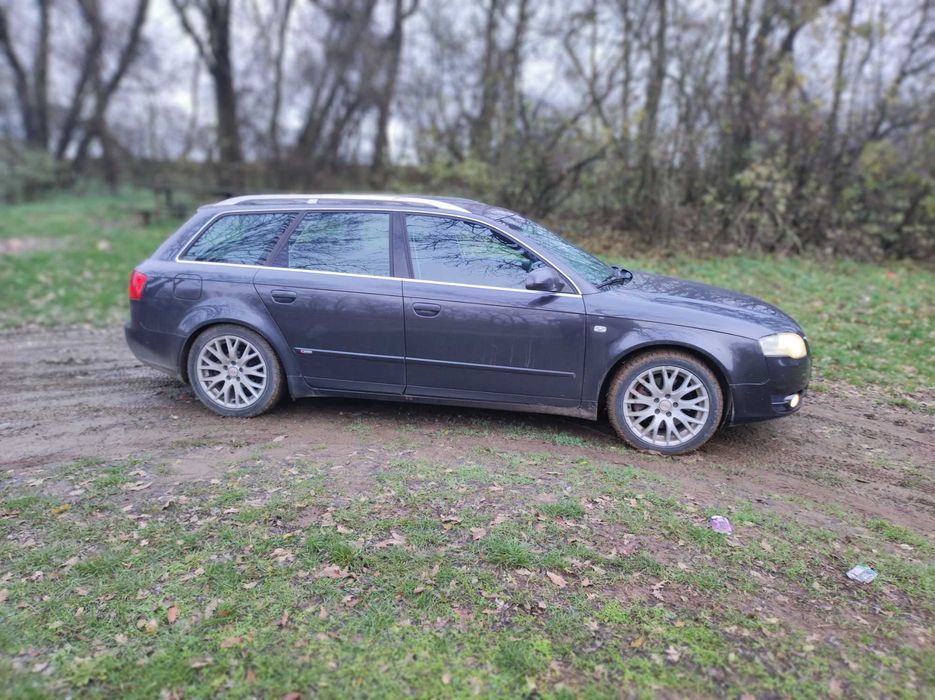 Продавам ауди а4