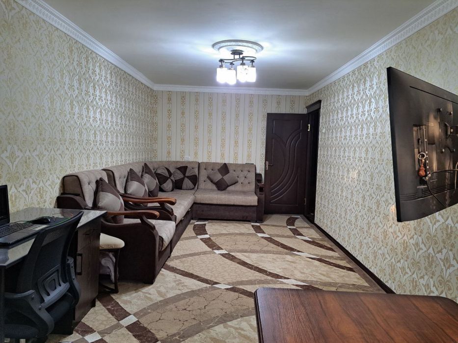 Продается квартира 3х ком. 80м2 Мевазор махалла