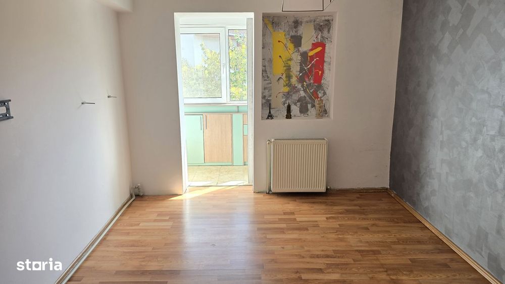 Vand apartament 4 camere Deva,  Decebal (Cuza Voda, Catedrala), et. 2,