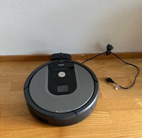 Robot de aspirare iRobot Roomba 975, WiFi, perii duble multi-suprafata