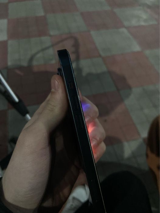 iPhone 14 в хорошем состояние