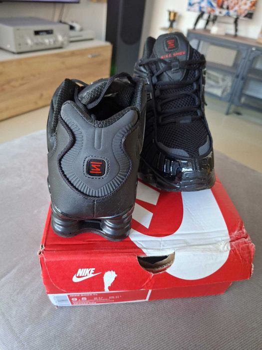Vand adidasi Sneakers Nike Shox TL triple black, mărimea 43, noi nepurtați, in cutia originala