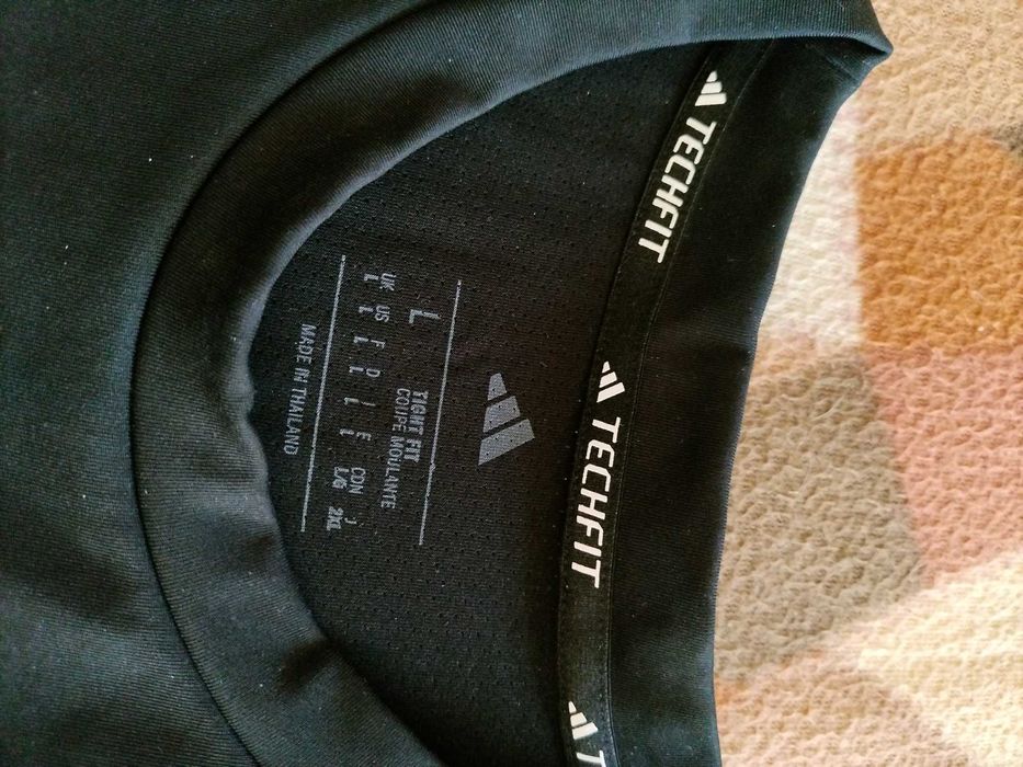 Нова спортна тениска Adidas