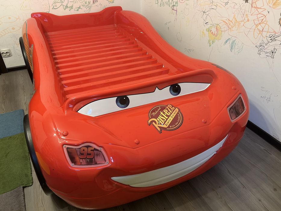 Pat masina pentru copii