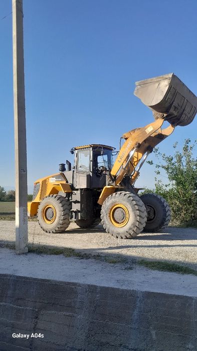 Llugong 855H идеал холатда ишлаган соати 8145 капитал ремонт килинган.