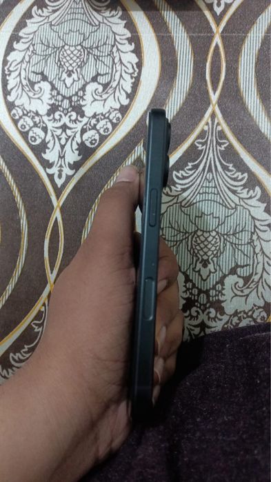 Iphone 16 черный цвет