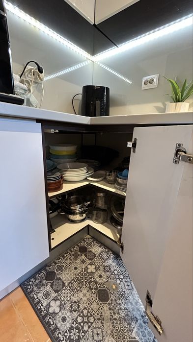 Mobila de bucătărie