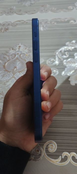 Iphone 12 ideal holatda