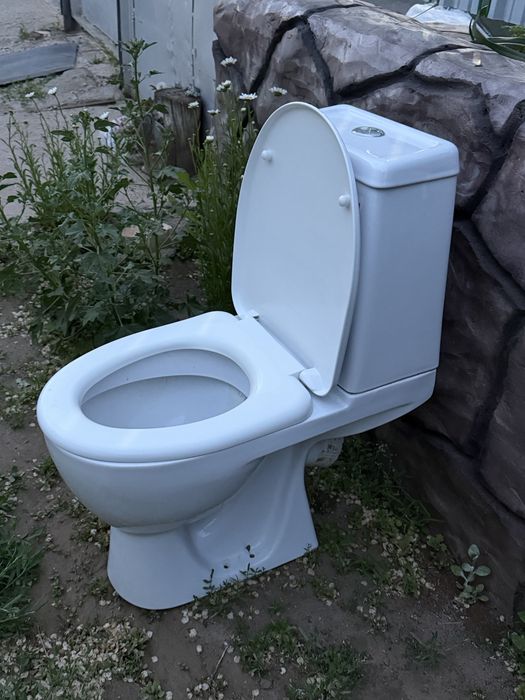 Продам унитаз в хорошем состоянии