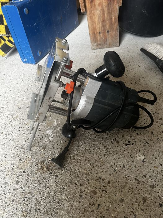 Freză electrică pentru lemn 1500W | Reglaj fin | Stare excelentă