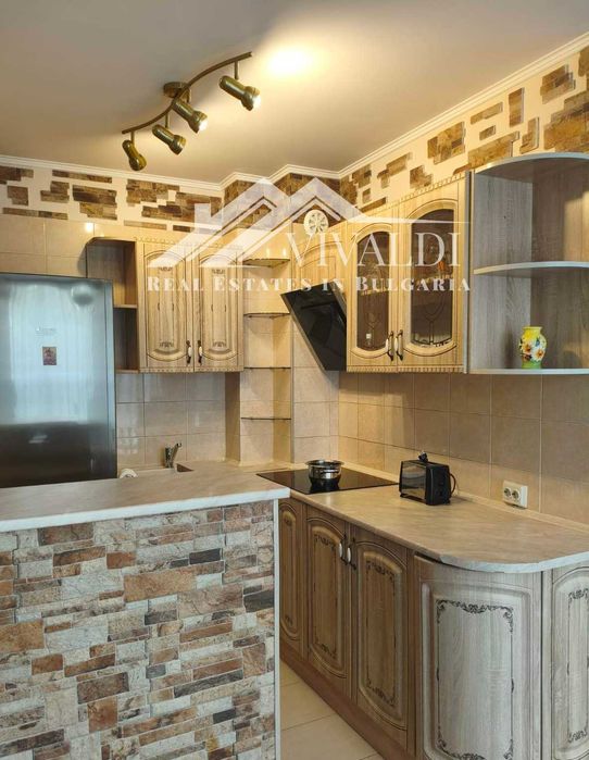 Двустаен обзаведен апартамент в кв.Бриз, Варна