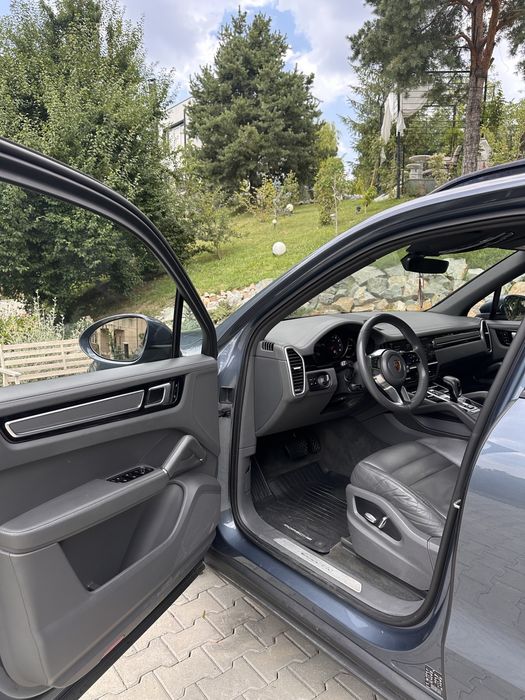 Porsche cayenne 2019 340cp 3.0 V6 Benzina 145.000 km 29900 euro + TVA