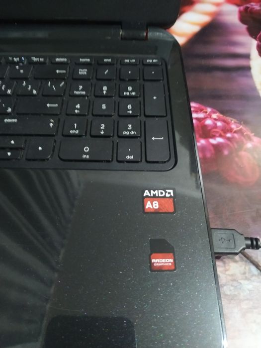 Продам  НР, SSD 480, AMD A8, Ram 4 GB