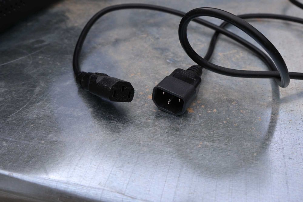 Непрекъсваем ТЗИ (UPS), Eaton 9E 1000i