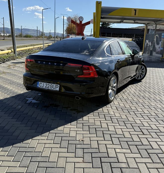 Volvo S90 T5 Momentum