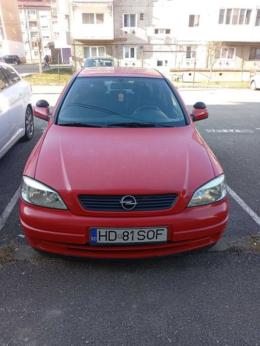 Vând Opel Astra .G.